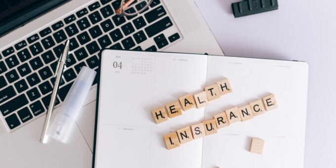 how does health insurance work